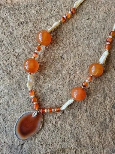 Agate and carnelian necklace