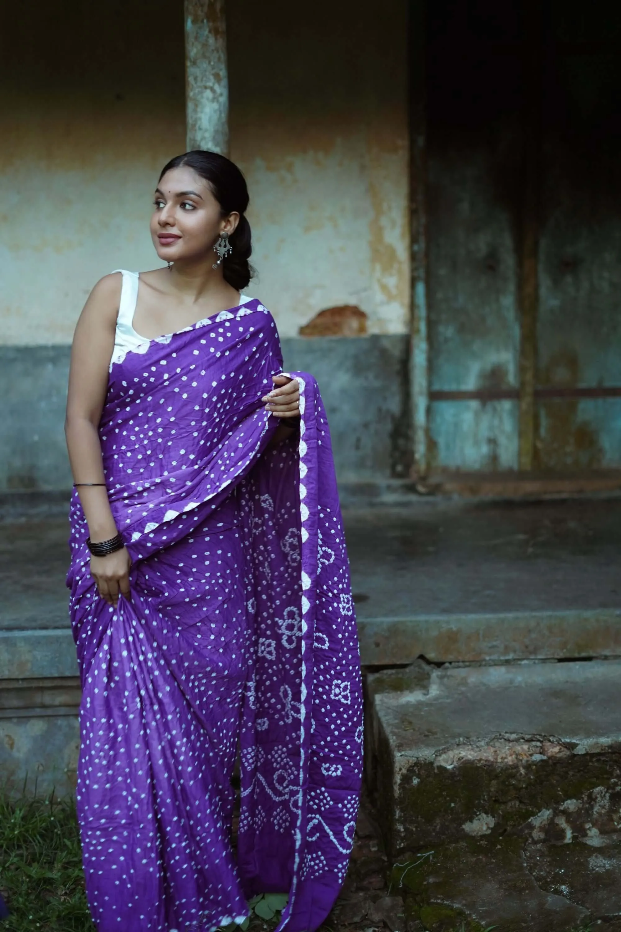 Boond - Bandhani purple shaded Bandhani cotton saree