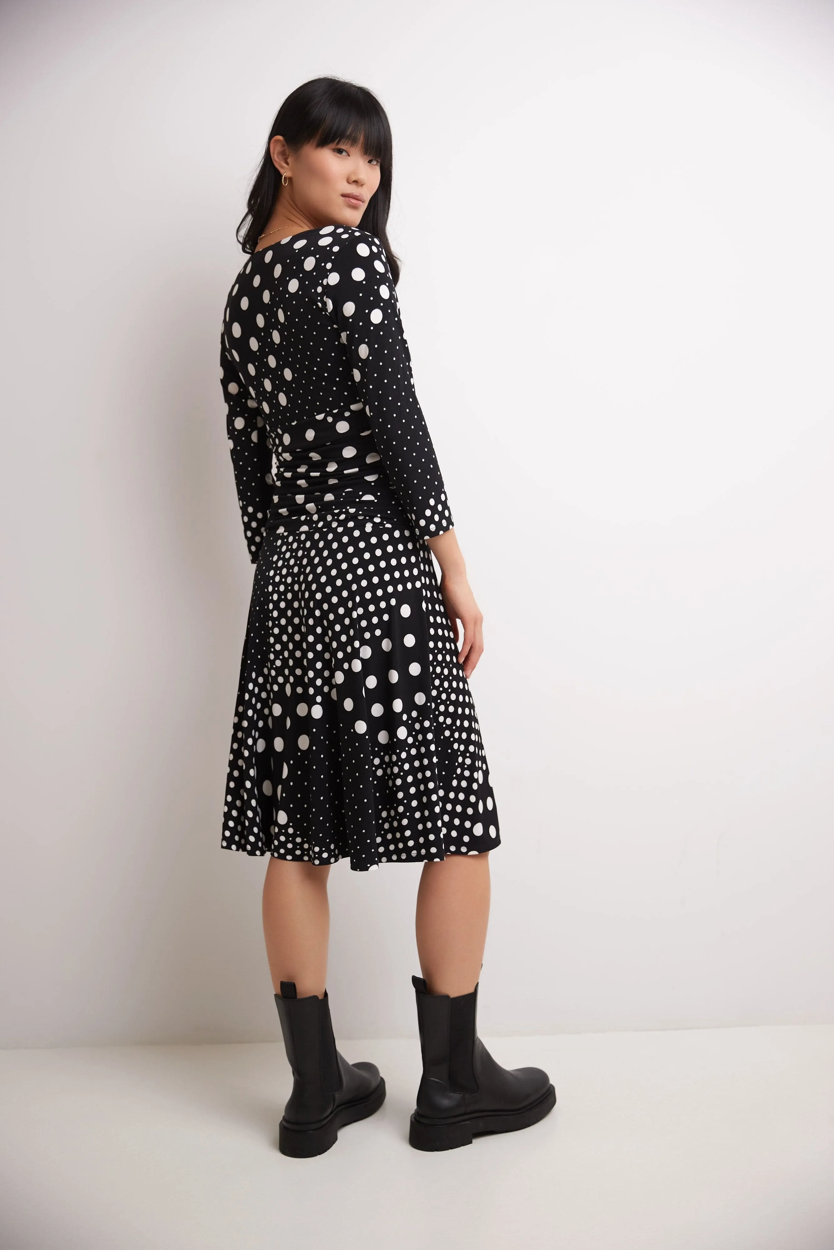 Form-fitting 3/4 Sleeve Dress with Ruching