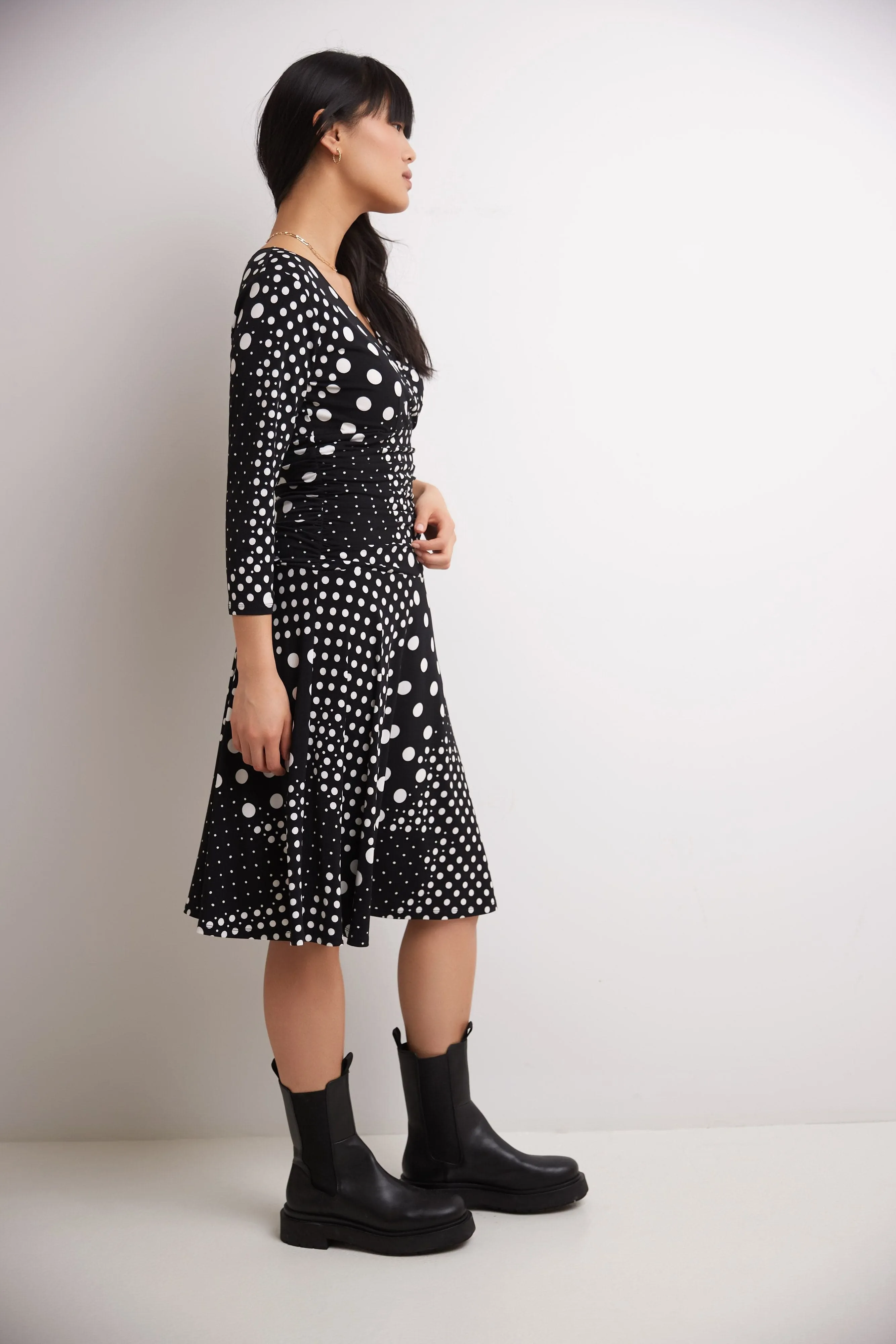 Form-fitting 3/4 Sleeve Dress with Ruching