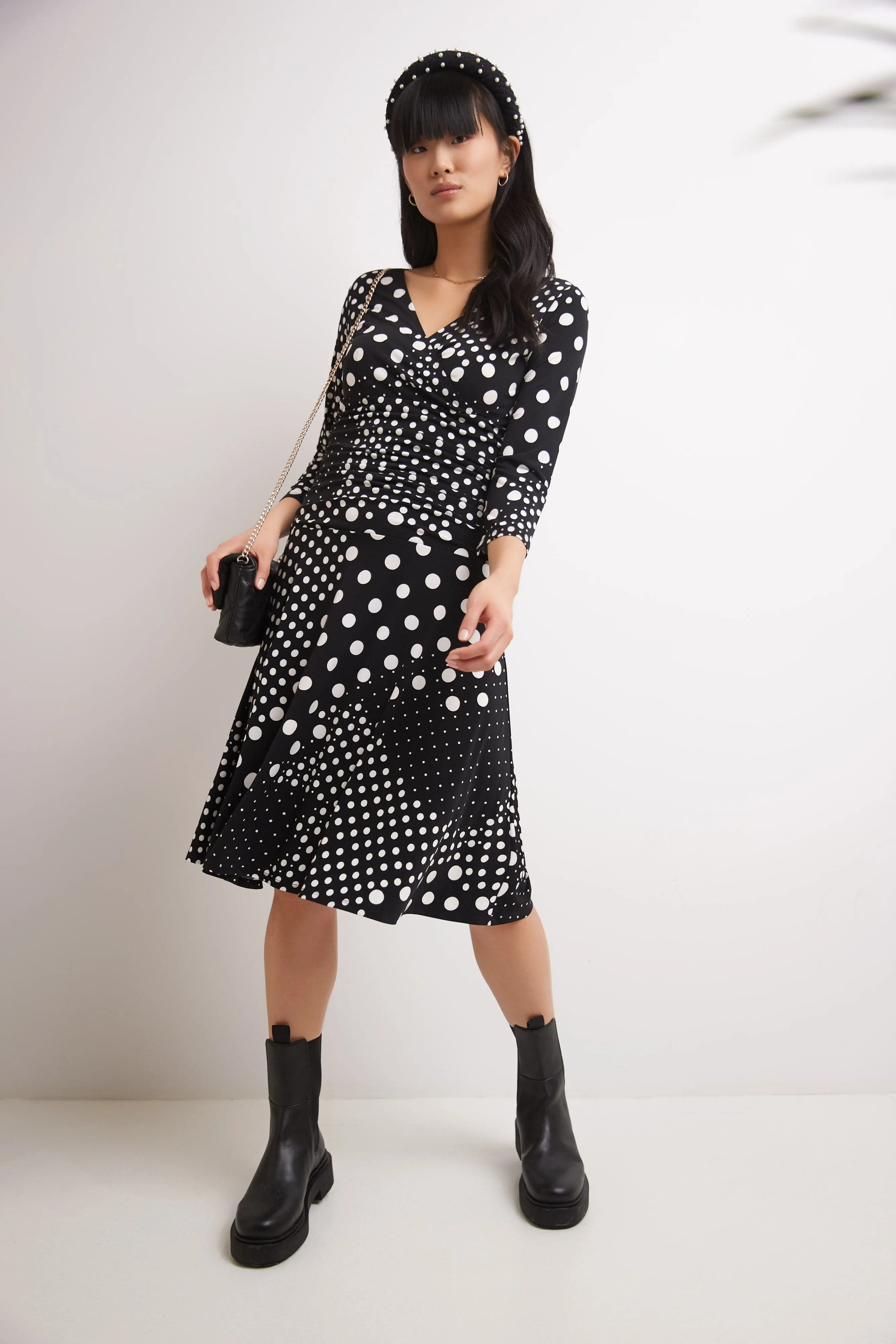 Form-fitting 3/4 Sleeve Dress with Ruching