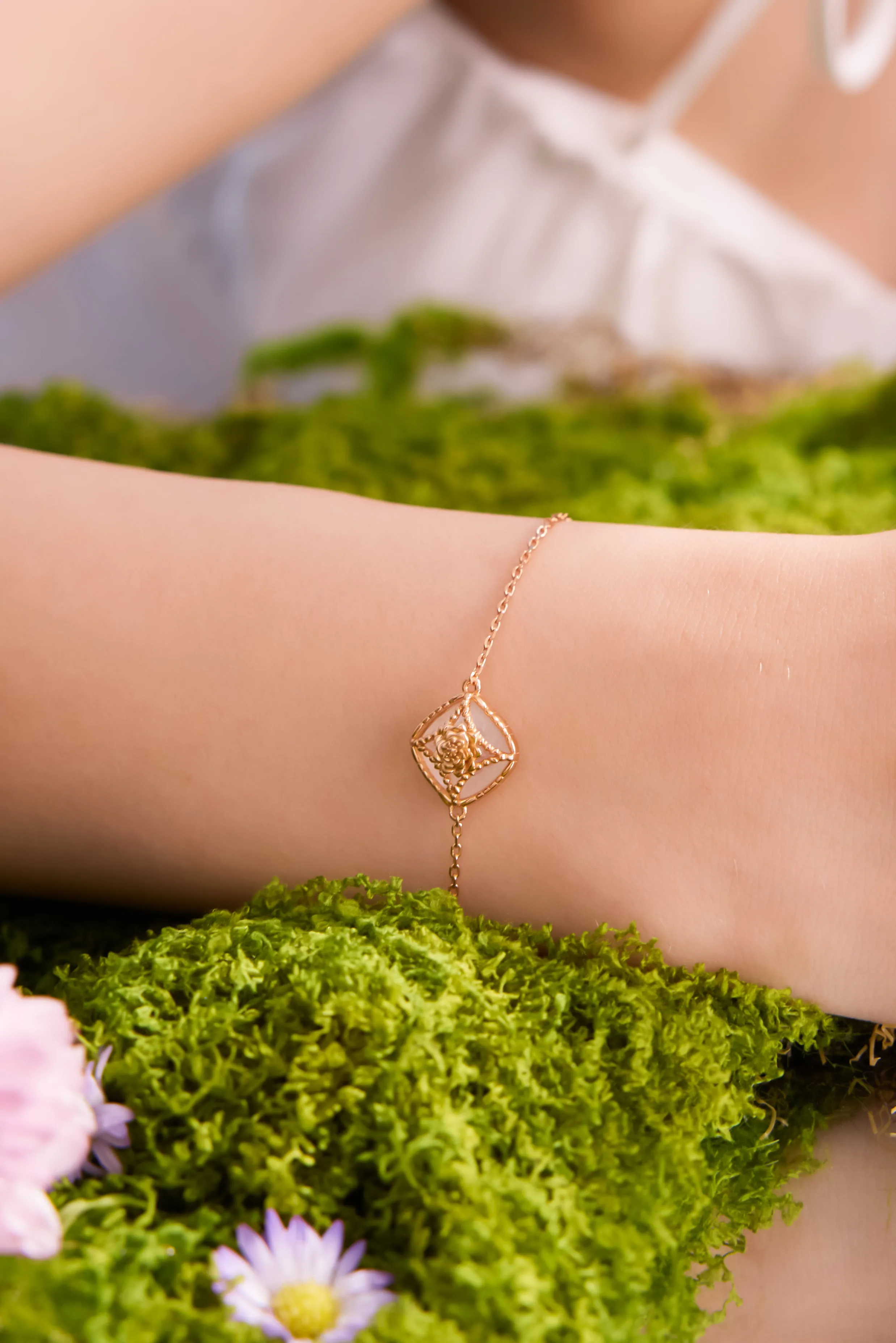 Moonstone Gold Bracelet - Water Lily