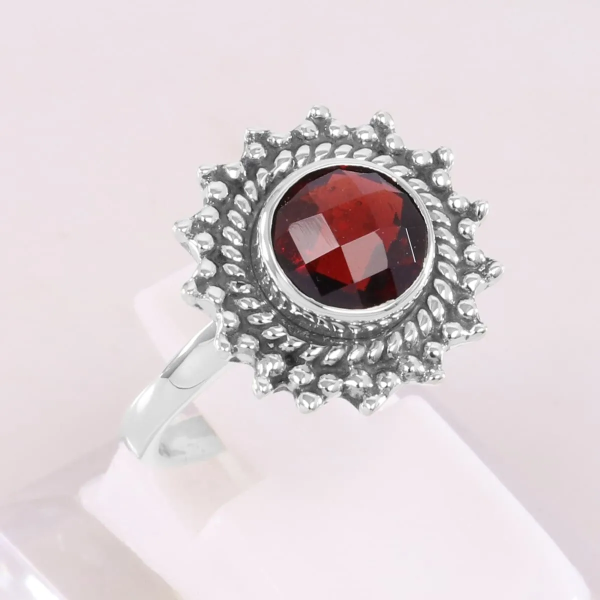 Natural Garnet Gemstone 925 Sterling Silver Ring, Faceted Round Crystal Ring, Garnet Boho Ring, Birthstone Ring