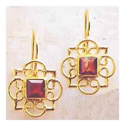 Rosette Garnet Earrings