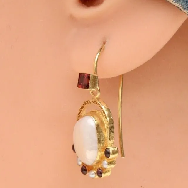 Sotherby 14k Gold, Pearl and Garnet Earrings