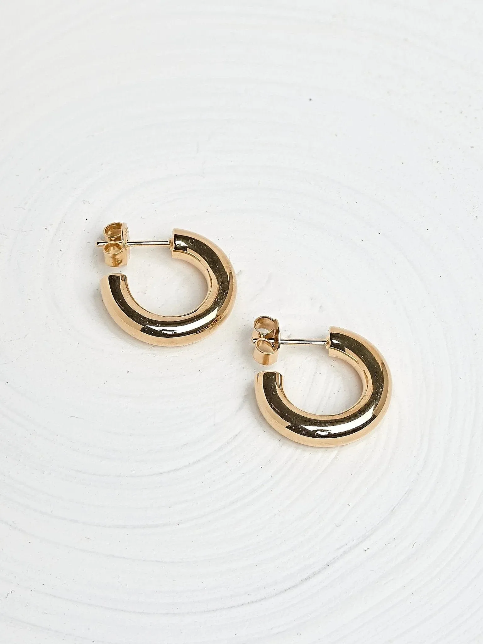 Vero Hoop Earrings