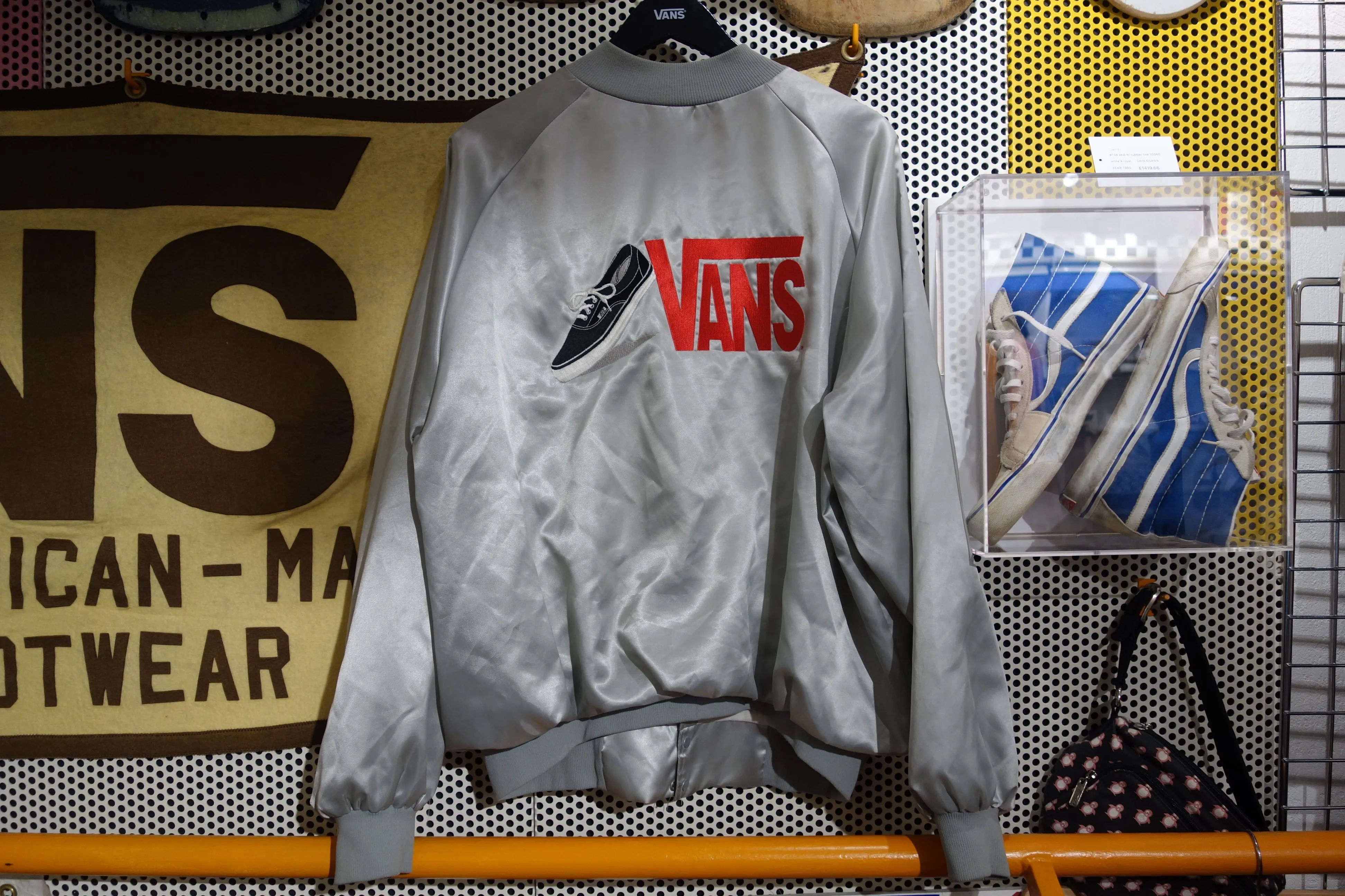 vintage van's silver era jacket ~ XXL