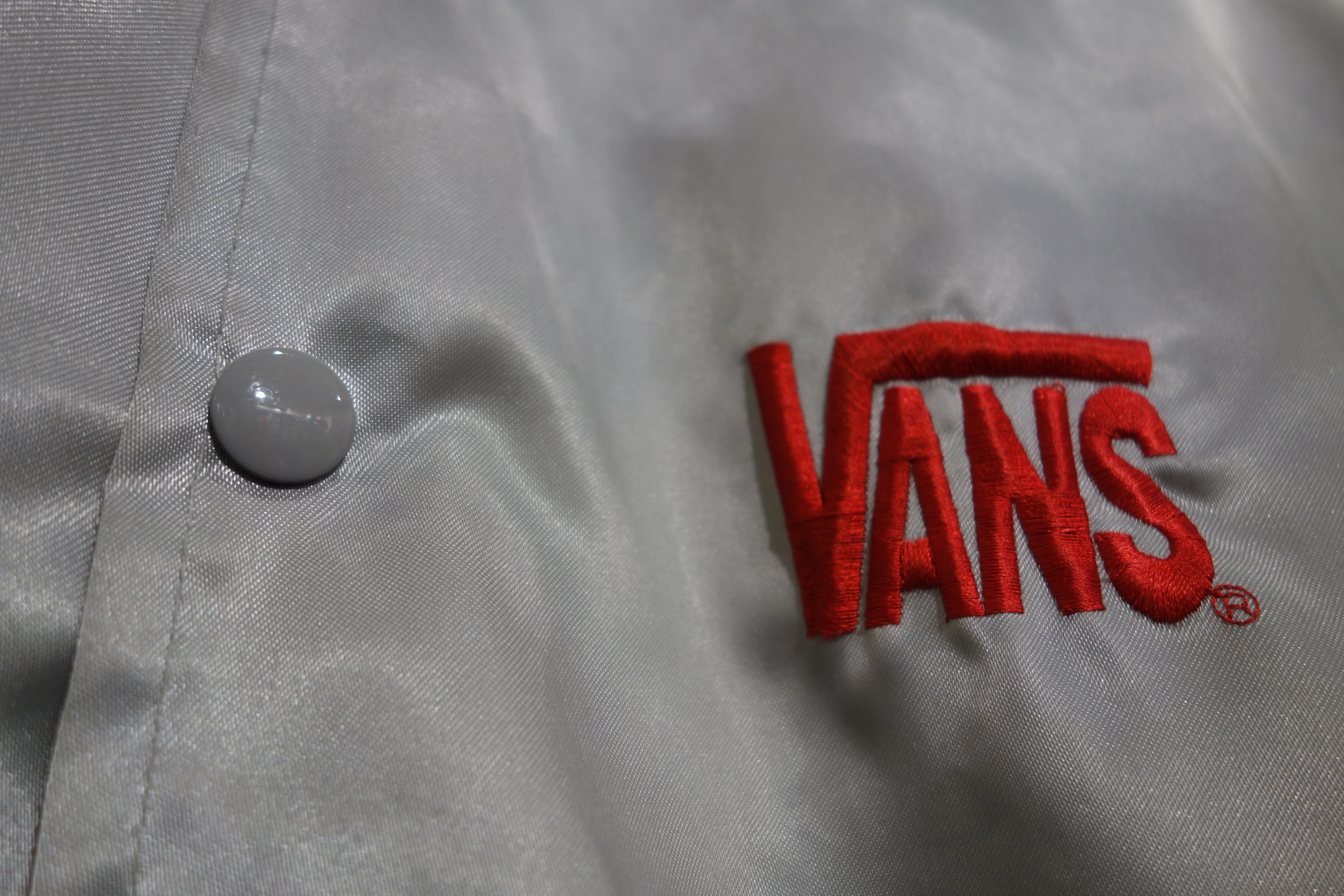 vintage van's silver era jacket ~ XXL