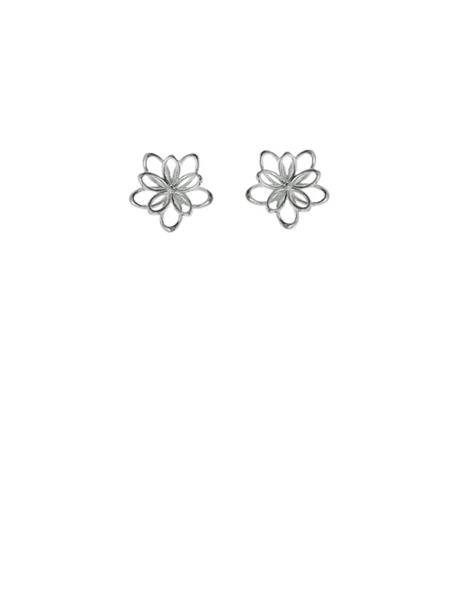 Wire Flower Posts by boma