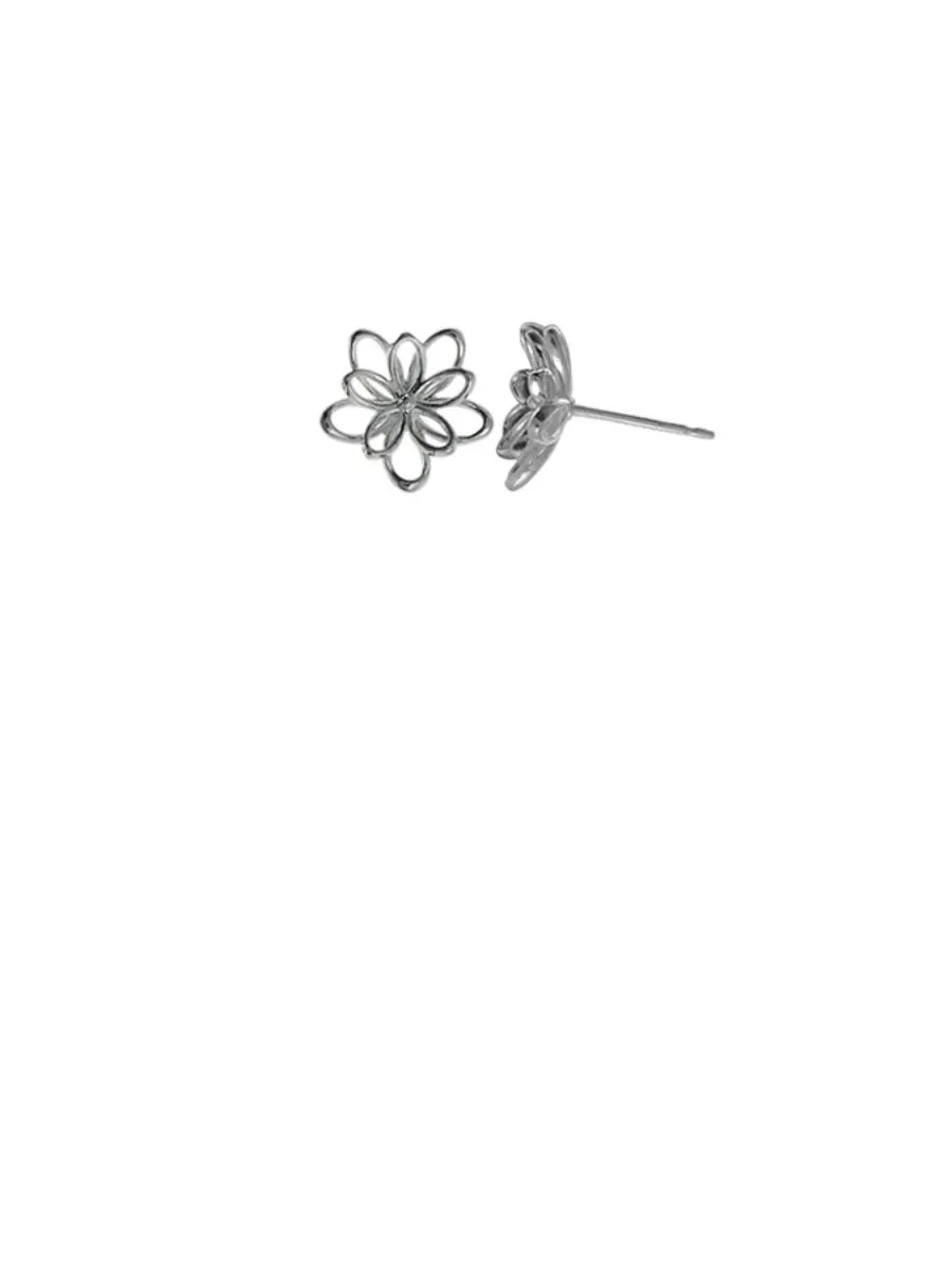 Wire Flower Posts by boma